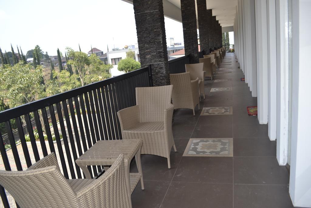 Hotel Selecta Бату Номер фото