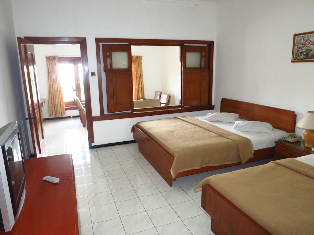 Hotel Selecta Бату Екстер'єр фото