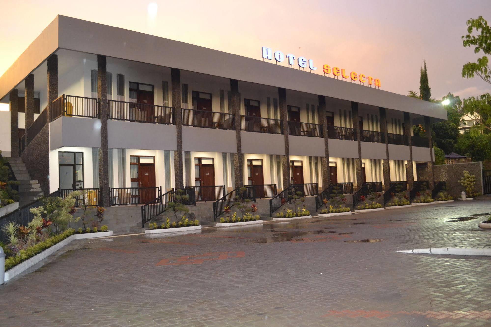 Hotel Selecta Бату Екстер'єр фото